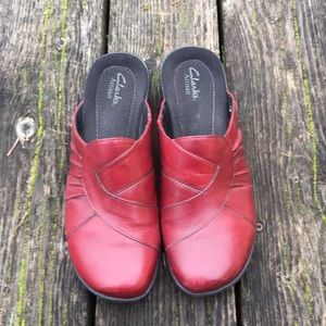 super comfy red leather clogs by Clark’s Artisan